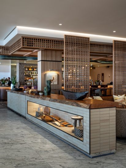 55 North bar with sliding lattice screens by Luchetti Krelle