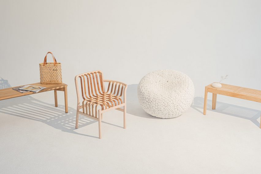 Photo of benches and chairs