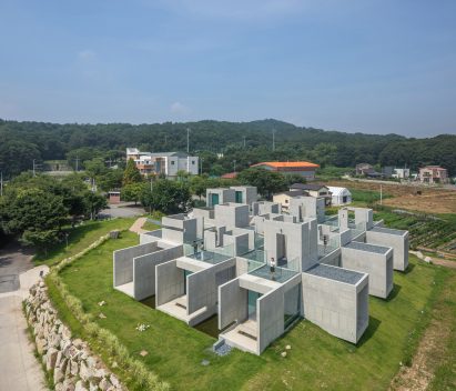 Exterior image of Nonspace