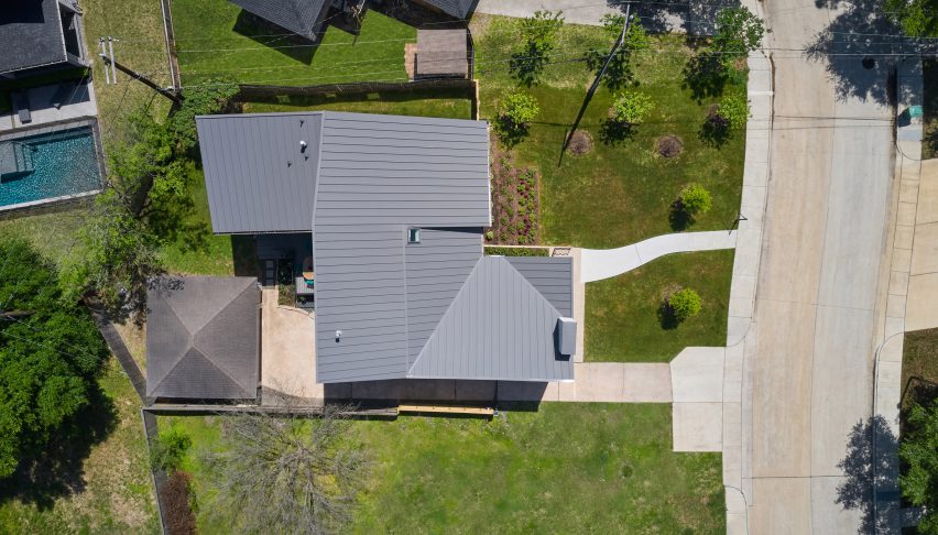Aerial veiw of a house in Houston by O'Neill McVoy Architects