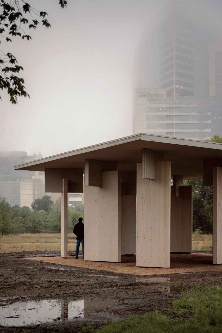 Owl Deck Pavilion by Jesùs Vassallo