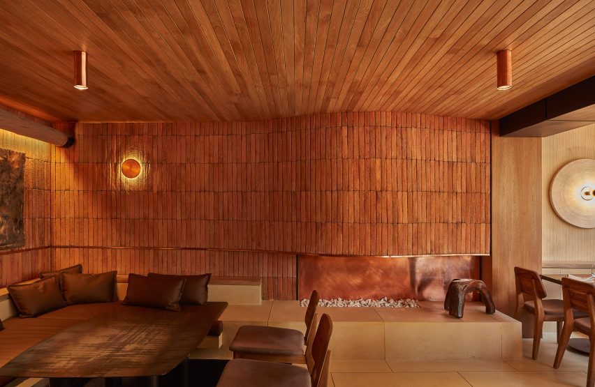 Ideal Restaurant by Lorenzo Botero and Martín Mendoza