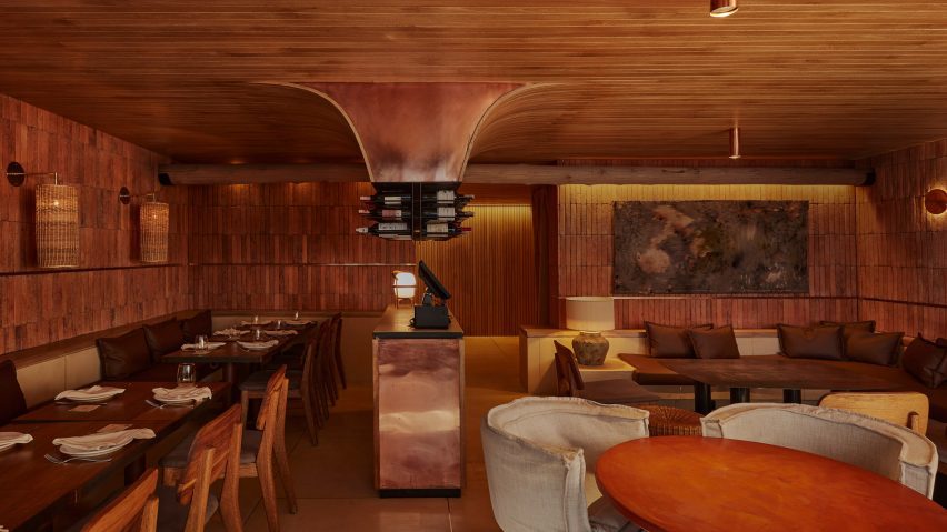 Ideal Restaurant by Lorenzo Botero and Martín Mendoza