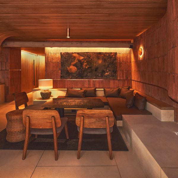 Ideal Restaurant by Lorenzo Botero and Martín Mendoza