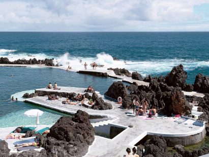 Piscinas Naturais De Porto Moniz