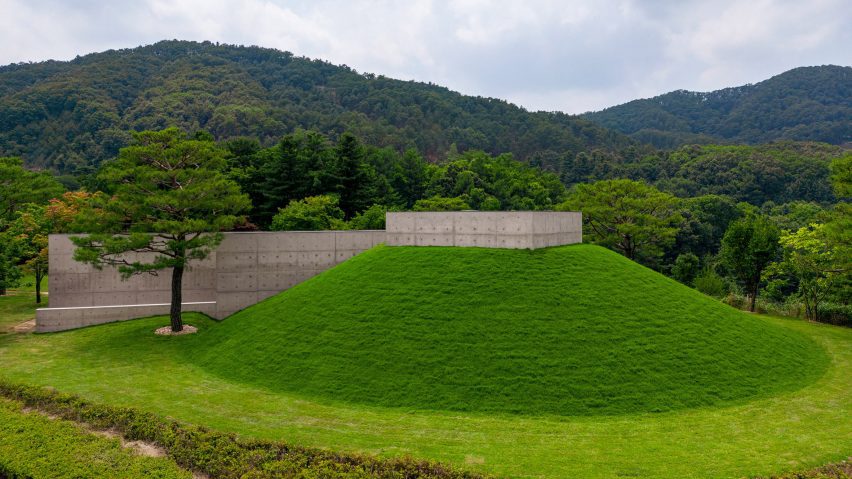 Side profile of Space of Light at Museum SAN
