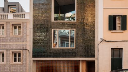 Concrete house decorated in green tiles in Lisbon by Bak Gordon Arquitectos