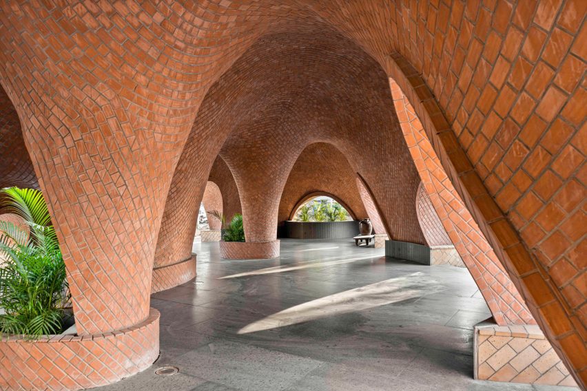 Tarang arts space by The Grid Architects in India