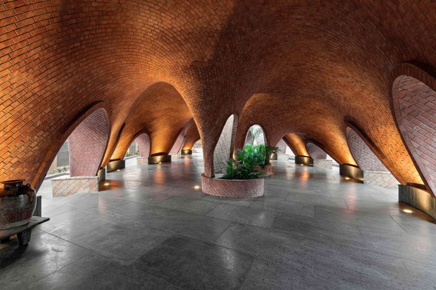 Tarang arts space by The Grid Architects in India