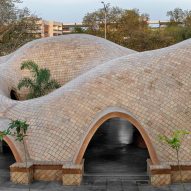 Tarang arts space by The Grid Architects in India