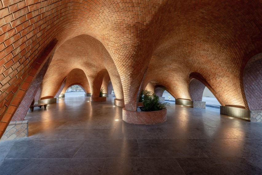 Tarang arts space by The Grid Architects in India