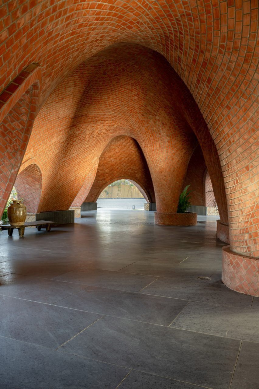 Tarang arts space by The Grid Architects in India