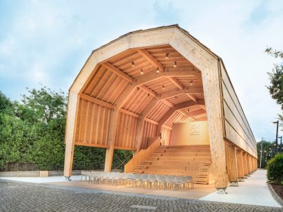 Pedrali's wooden pavilion