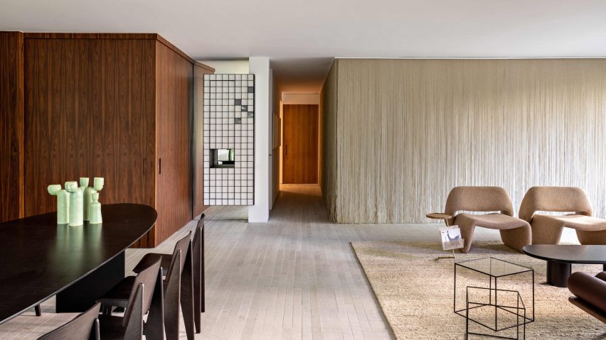 Pascali Semerdjian creates Aurora Apartment to hold “two universes” in Brazil