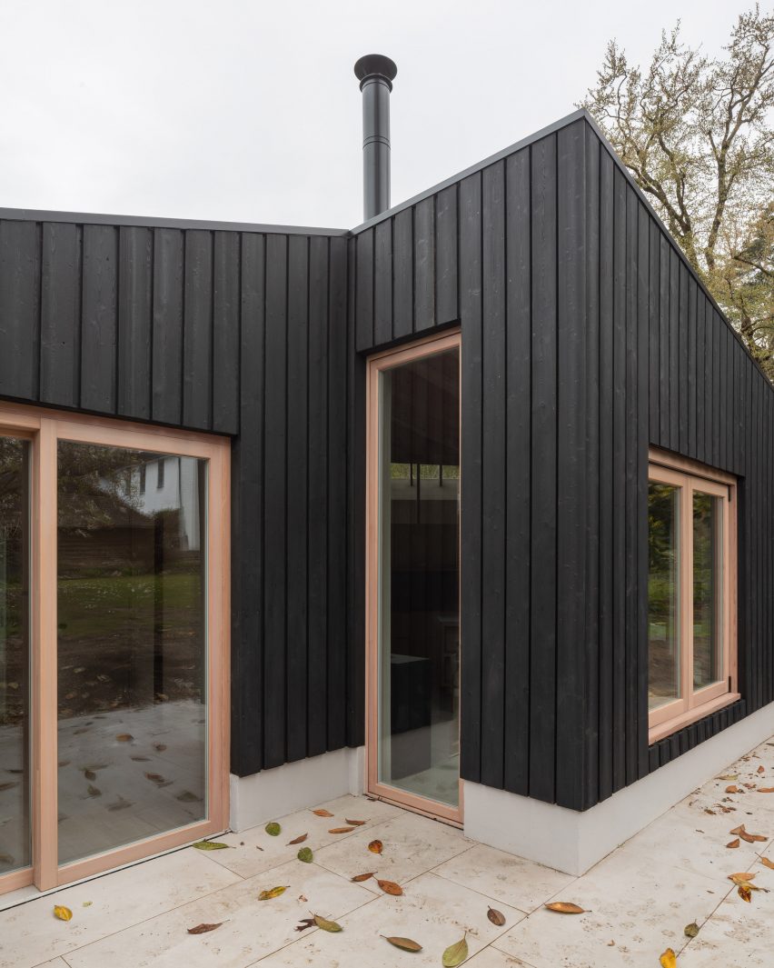Butterfly House by Oliver Leech Architects