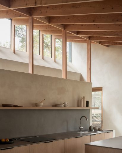 Kitchen with pared-back colour palette