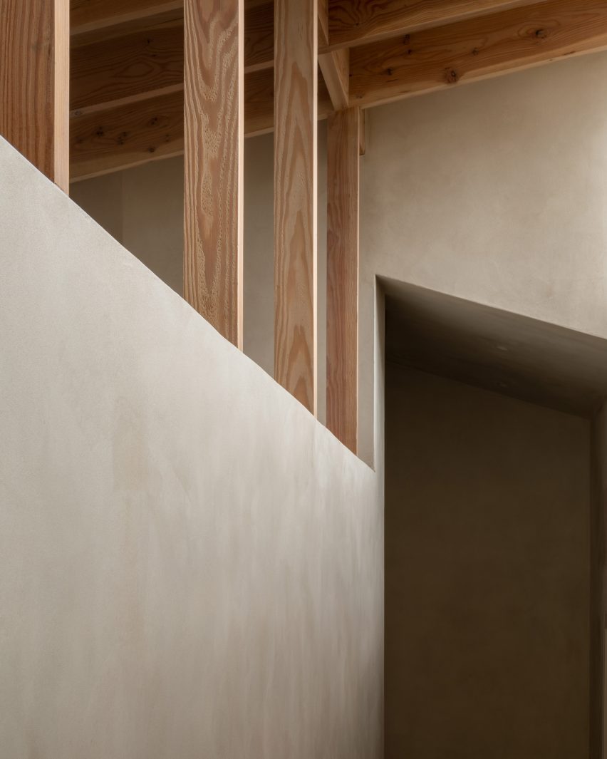 Butterfly House by Oliver Leech Architects