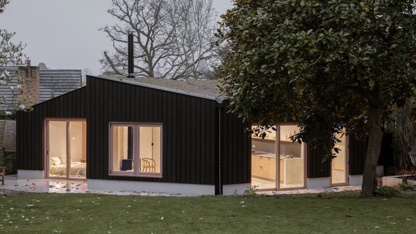 Butterfly House by Oliver Leech Architects