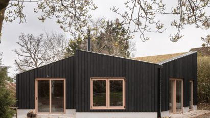 Butterfly House by Oliver Leech Architects