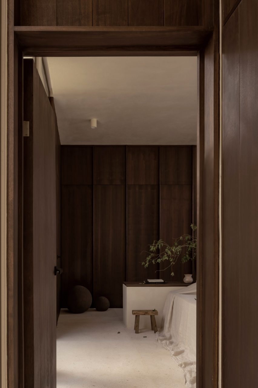 casa los tigres mexico cesar bejar