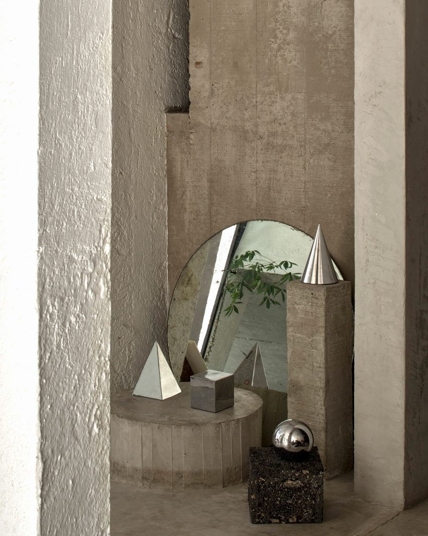 Little concrete sculptures