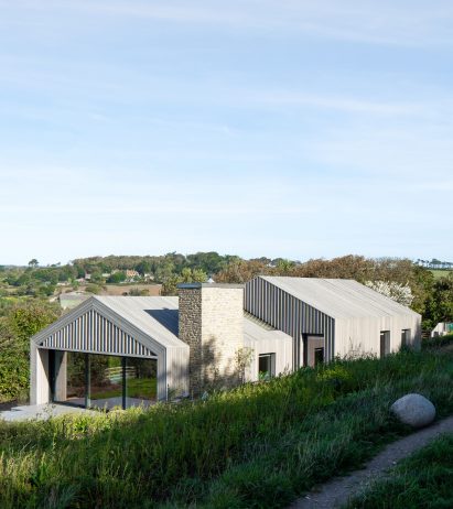 Modern Barn by Coffey Architects