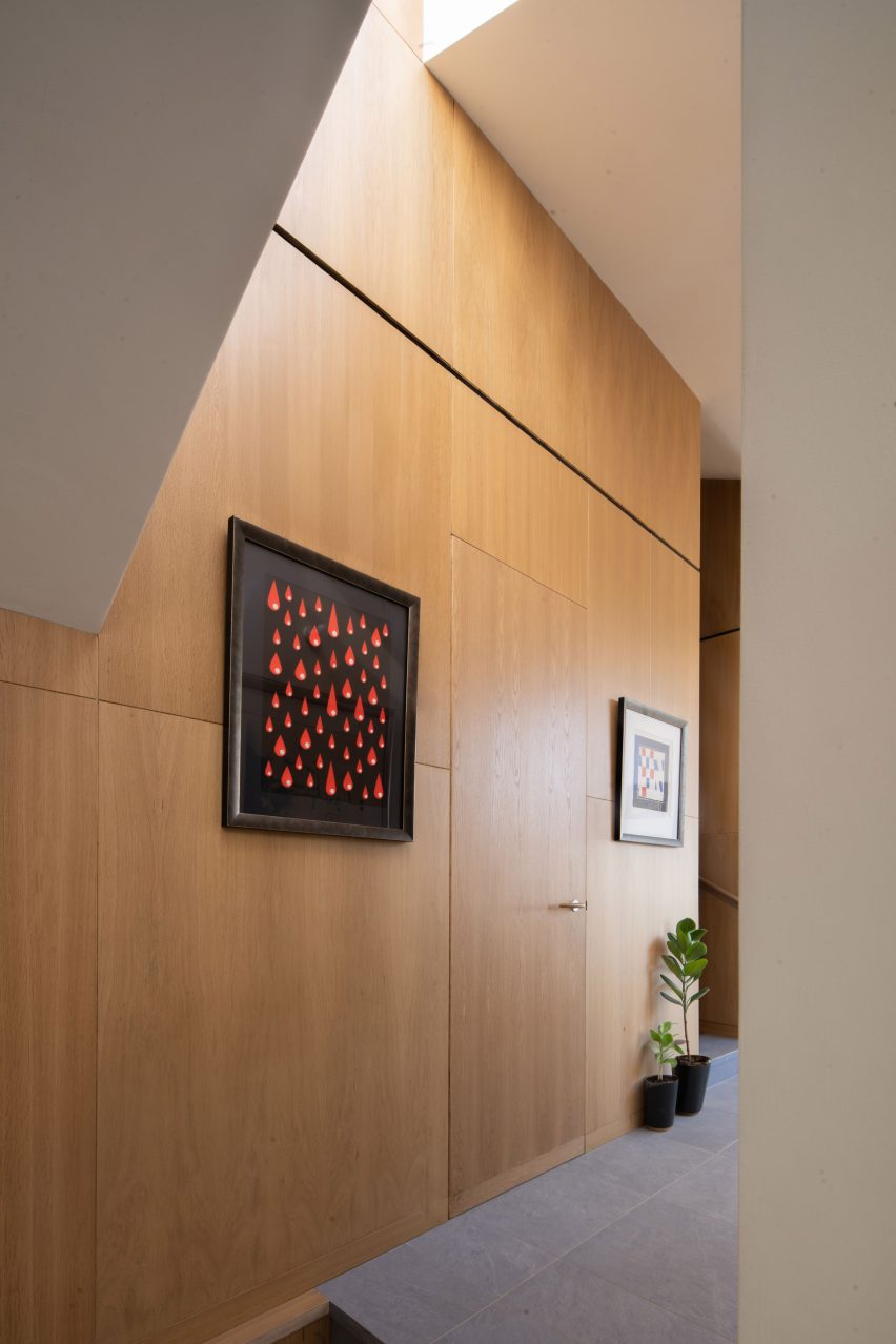 Modern Barn by Coffey Architects