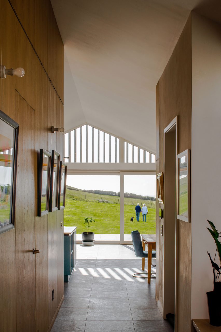 Modern Barn by Coffey Architects