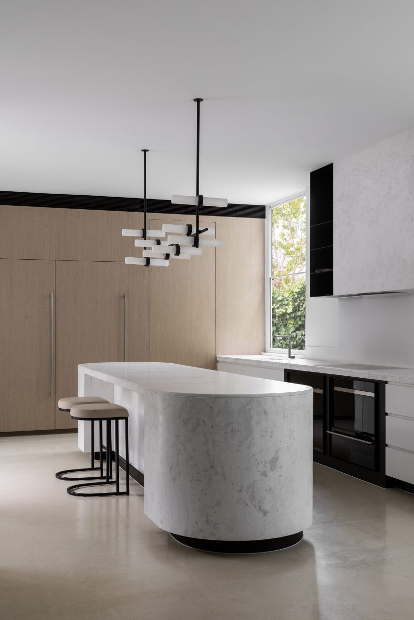 Cloud House by Dean Dyson Architects
