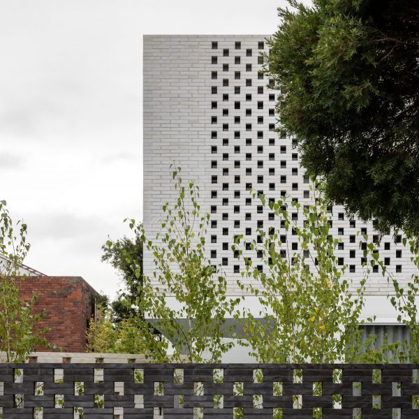 Cloud House by Dean Dyson Architects