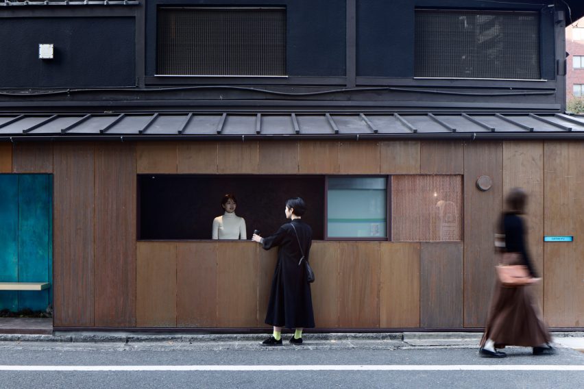 Copper coffee kiosk in Kyoto by G Architects Studio