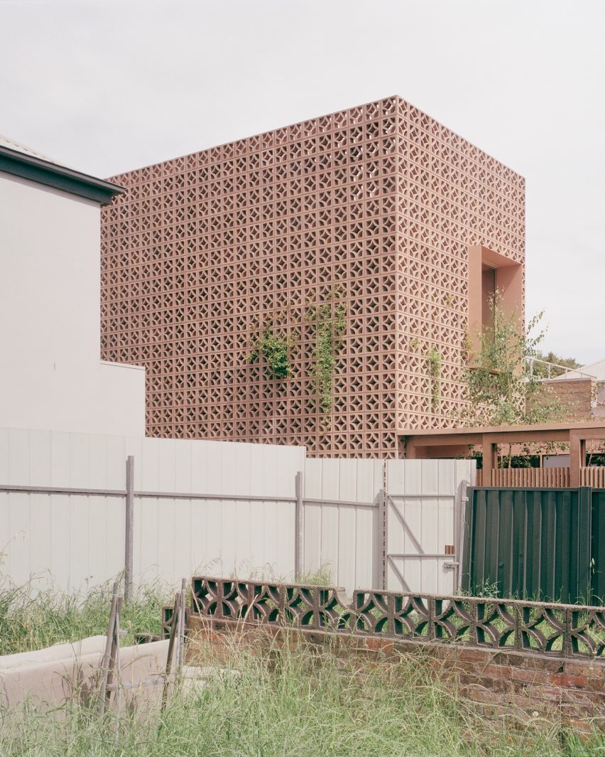 Garden Tower House by Studio Bright