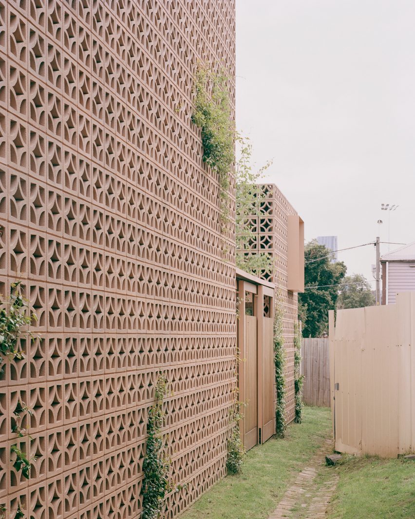 Garden Tower House by Studio Bright