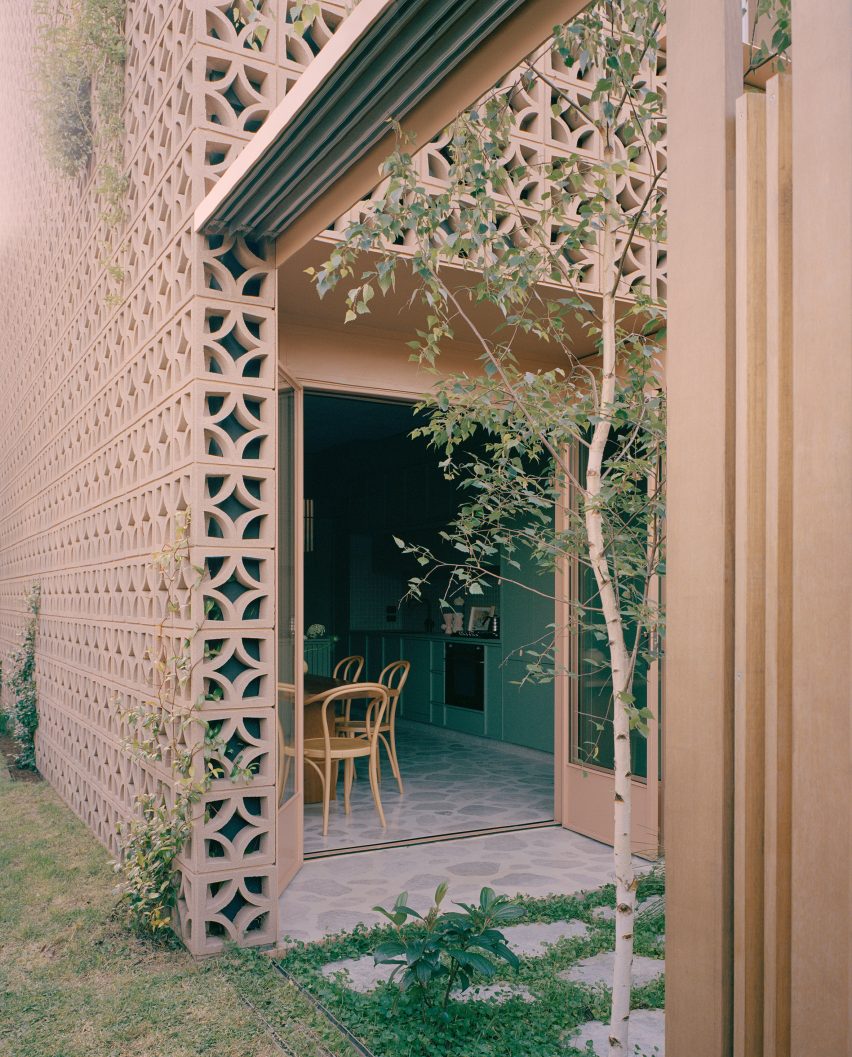 Garden Tower House by Studio Bright