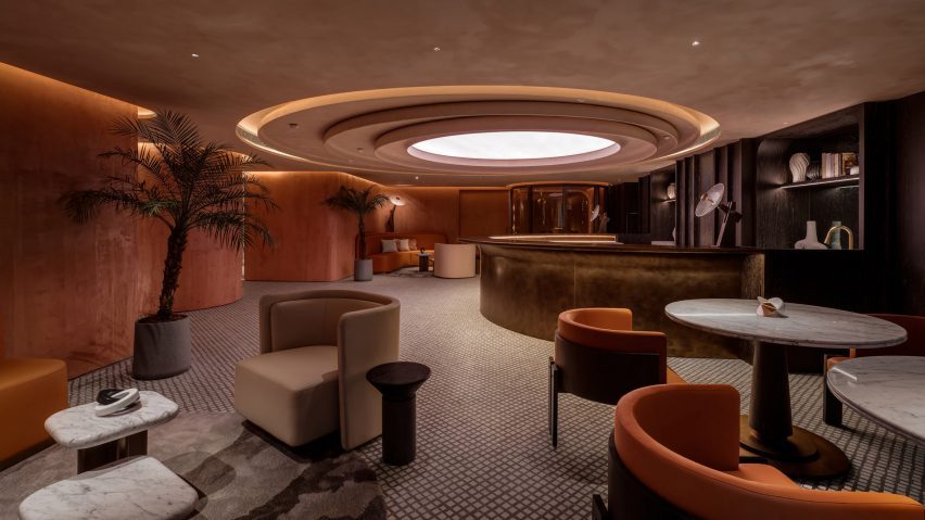 Gym Town in Hong Kong by MR Studio