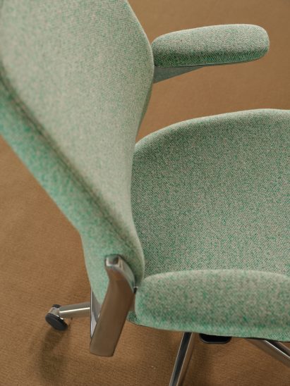 Humanscale Meeting collection in Kvadrat fabric
