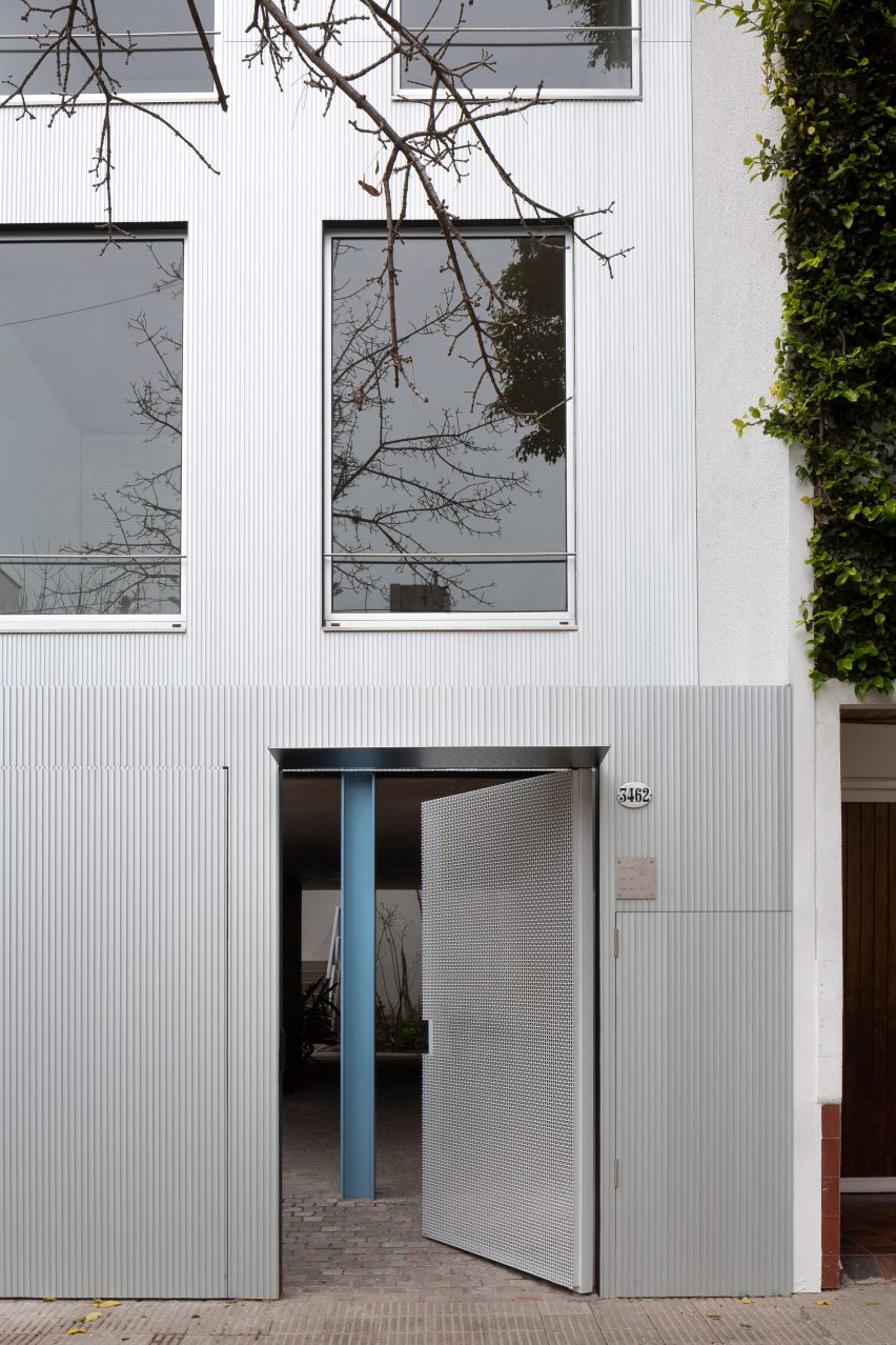 Corrugated aluminium cladding at Virrey Aviles Street apartments by Juan Campanini and Josefina Sposito