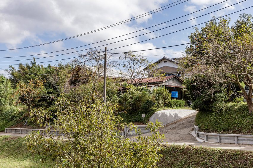 Exterior of the Ichihara Life and Work Commission office by Kurosawa Kawara-Ten