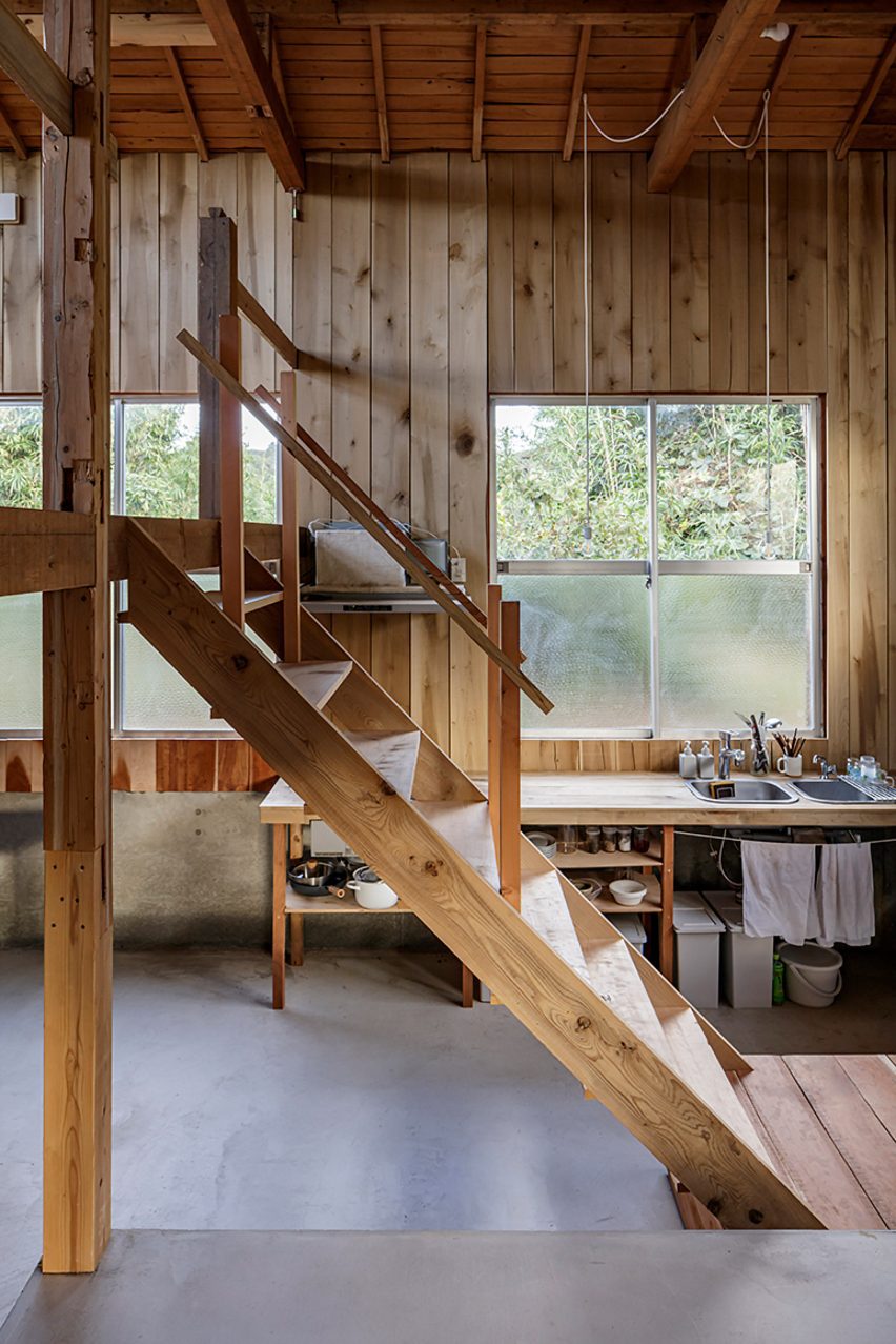 Interior of the Ichihara Life and Work Commission office by Kurosawa Kawara-Ten