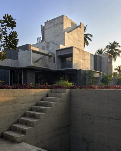 Up to the Sea concrete house India