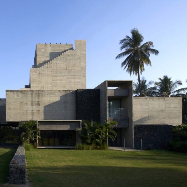 Concrete home by Matharoo Associates