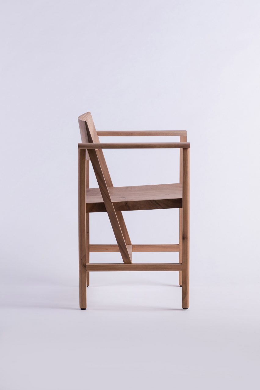 Photo of the Phaka chair by Ratthee Phaisanchotsiri for Moonler