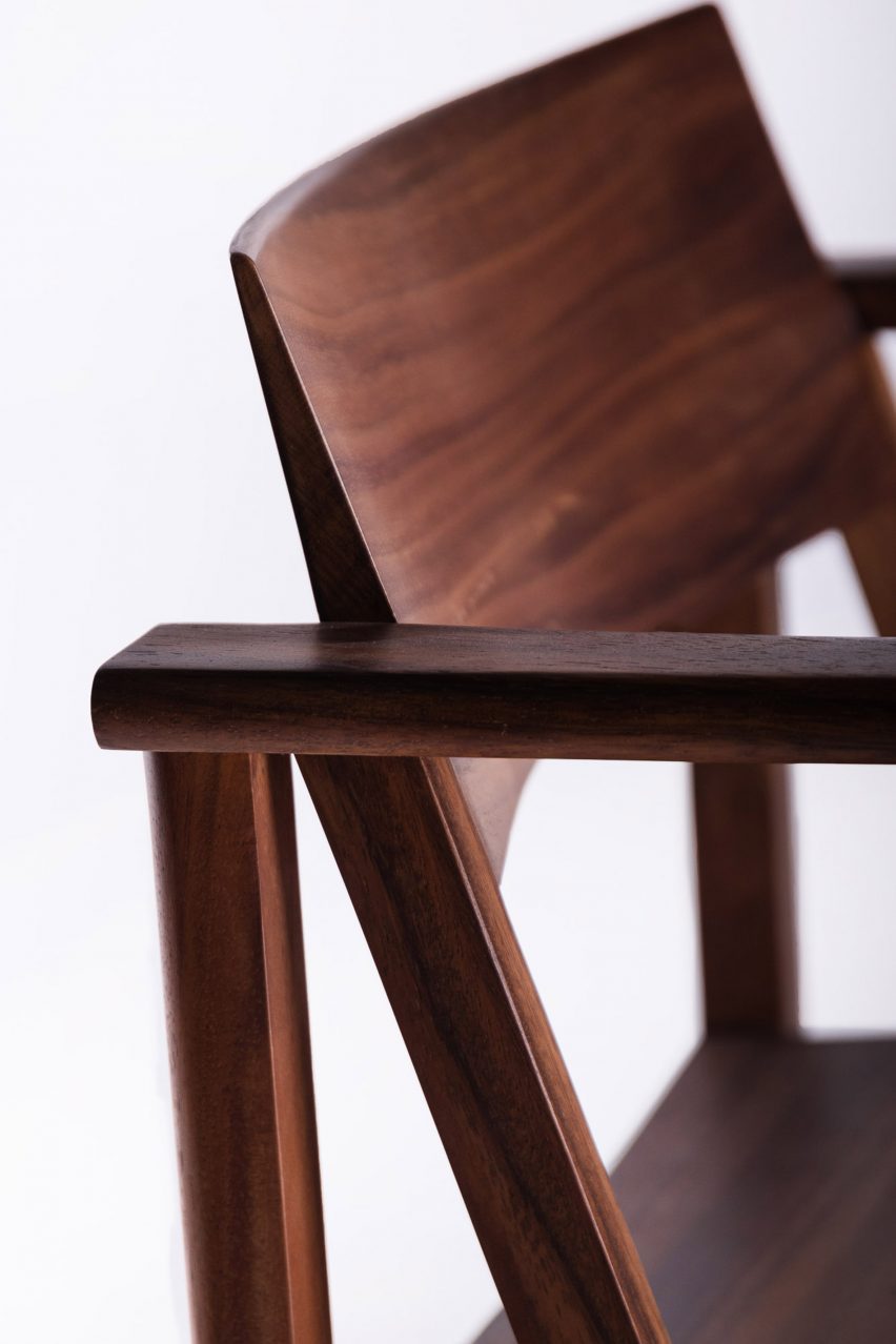 Photo of the Phaka chair by Ratthee Phaisanchotsiri for Moonler