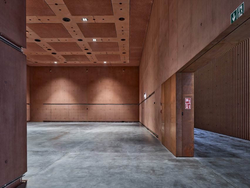 Interior of Polish Army Museum's South Building by WXCA