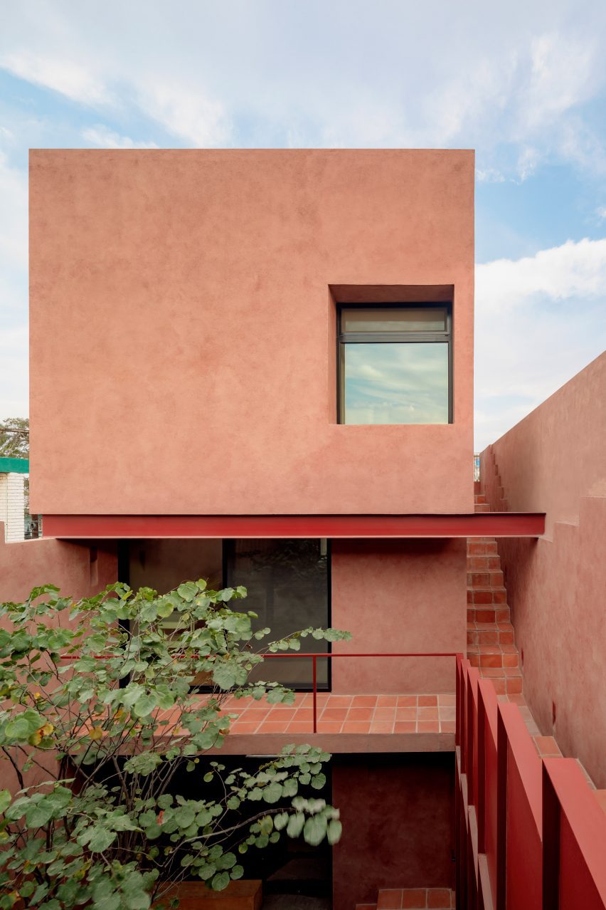 Casa Ederlezi by Practica Arquitectura