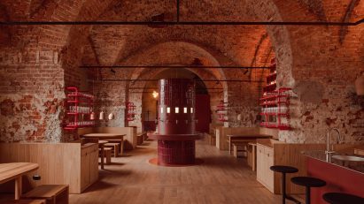 The Taproom bar at Tenczynek Brewery by Projekt Praga