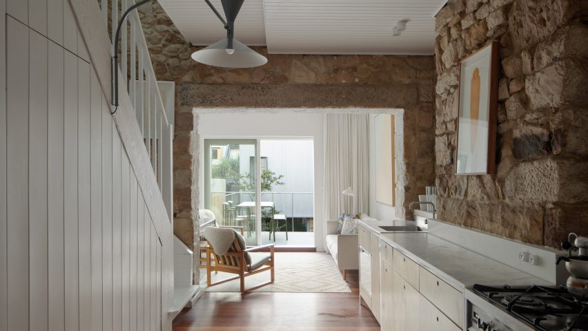 Kitchen of Steel House/Stone House by Retallack Thompson