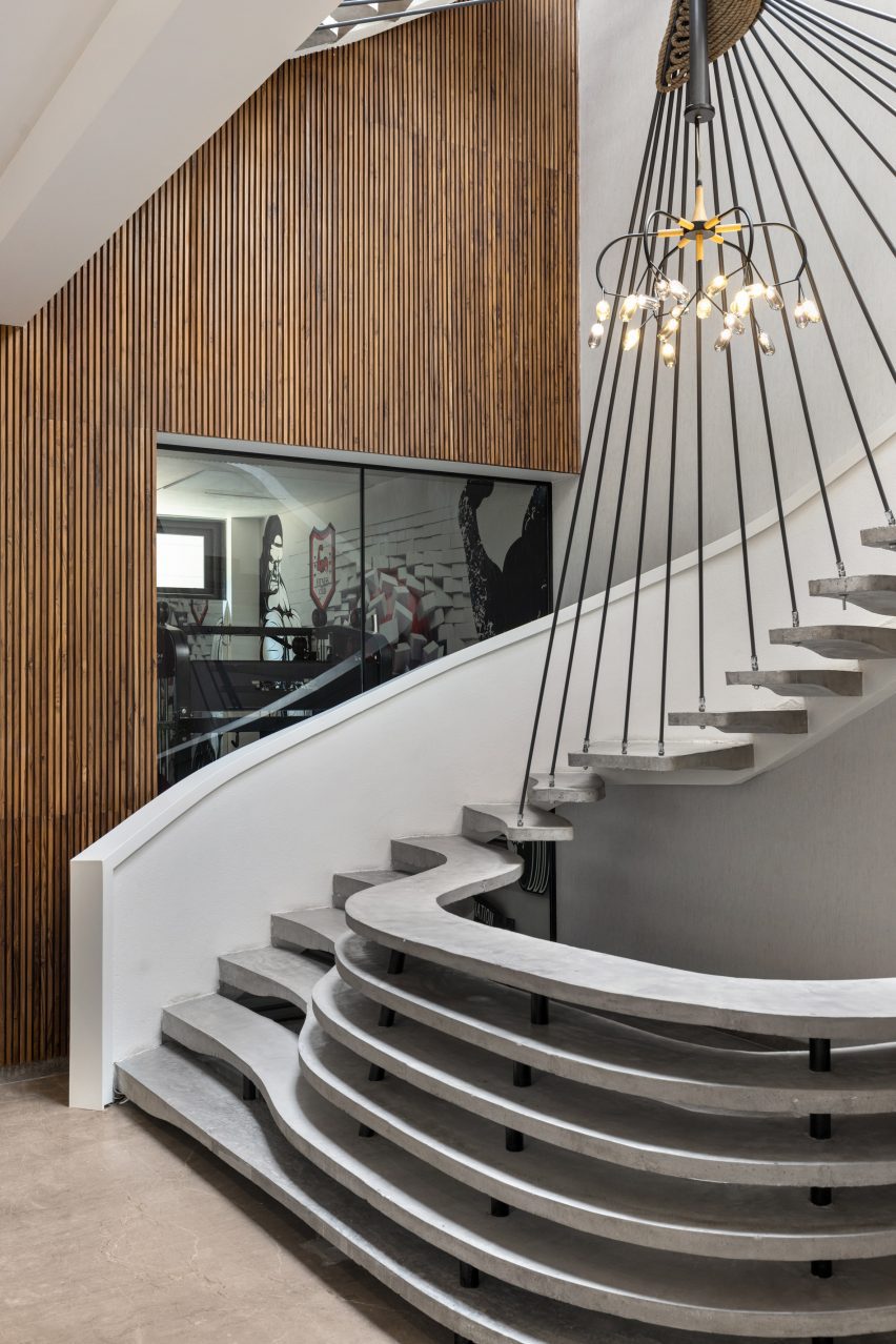 Ribbon House by Studio Ardete