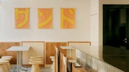 Sando burger restaurant in Geneva by Sapid Studio