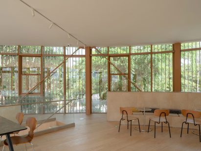 Serpentine Bookhouse by Atelier Xi